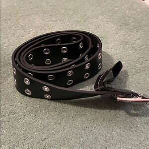 Urban outfitters Grommet belt size L